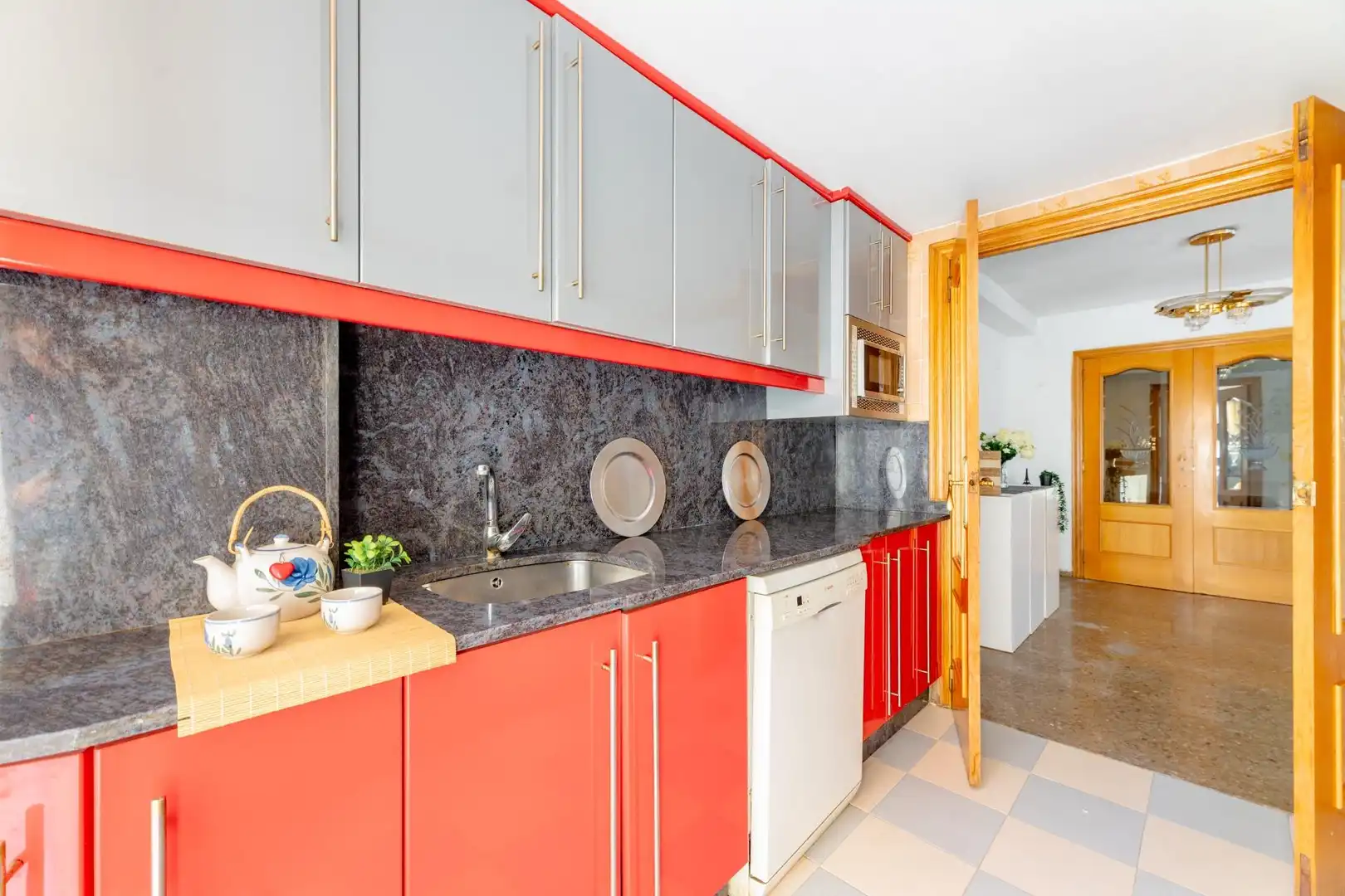 Cocina de Piso en venta en Valencia con Trastero, Balcón y Alarma
