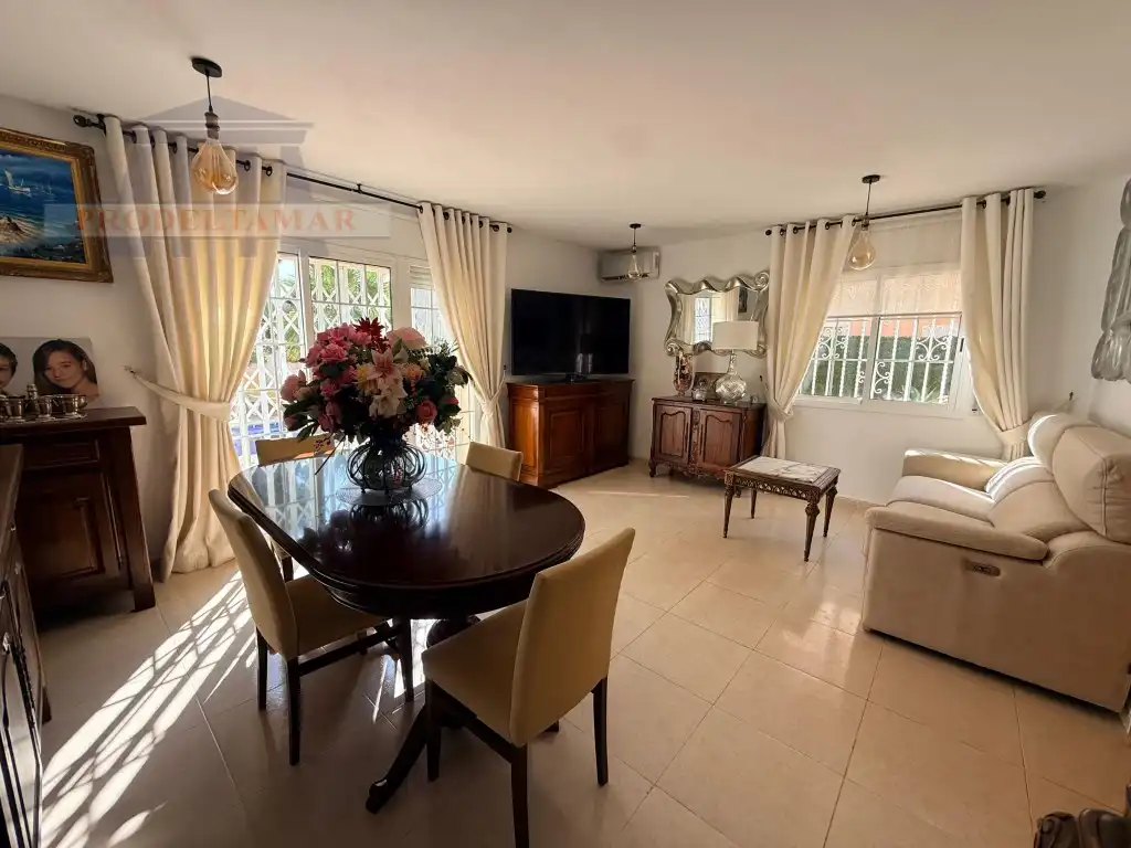 Casa aparellada en venda a Avenida Paris De, imagen 22