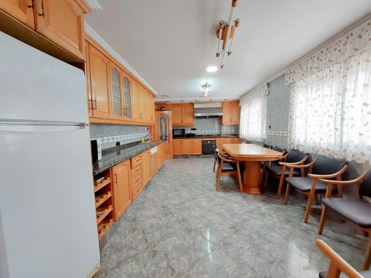Cocina de Casa o chalet en venta en Elche / Elx con Aire acondicionado y Jardín privado