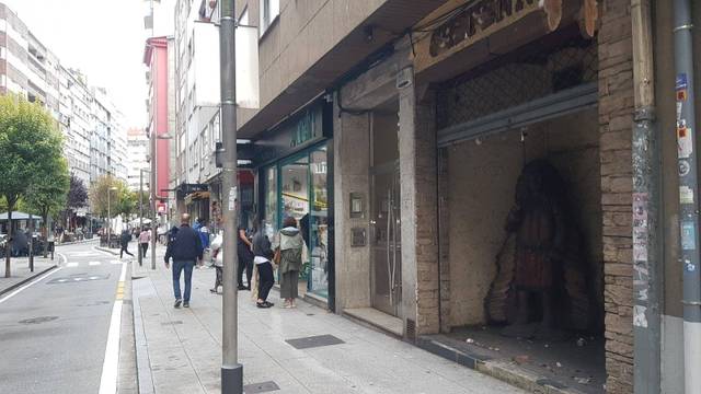 Local comercial en Venta en Ensanche - Sar