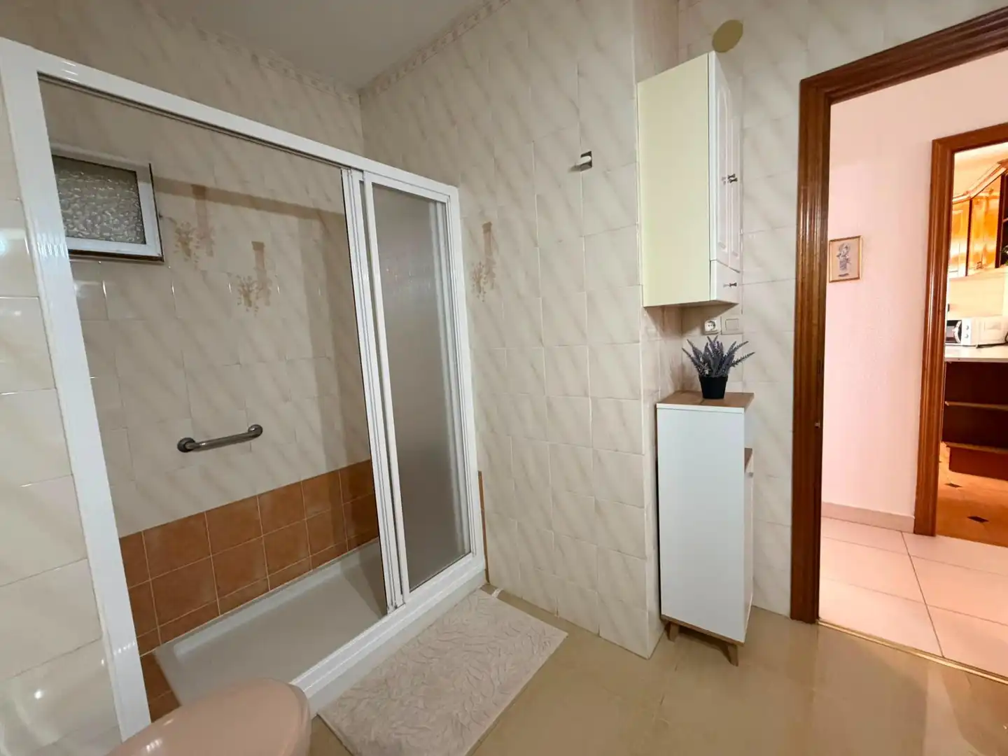 Baño de Piso de alquiler en Mérida con Aire acondicionado, Calefacción y Amueblado