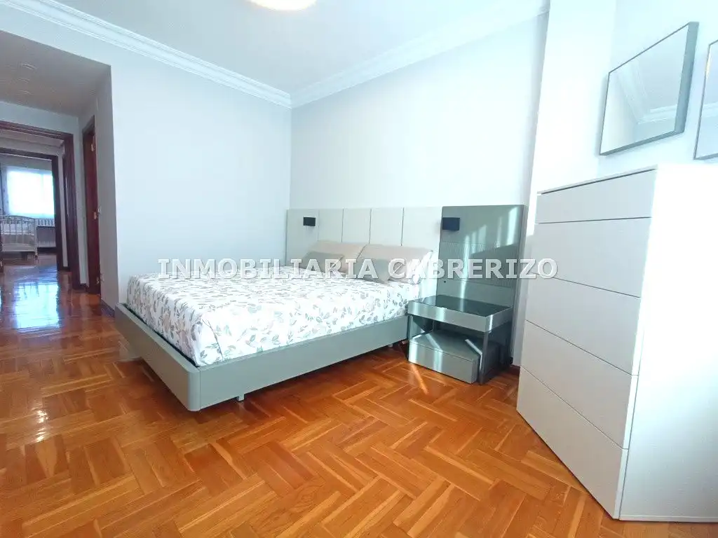 Dormitori de Pis en venda en San Adrián 