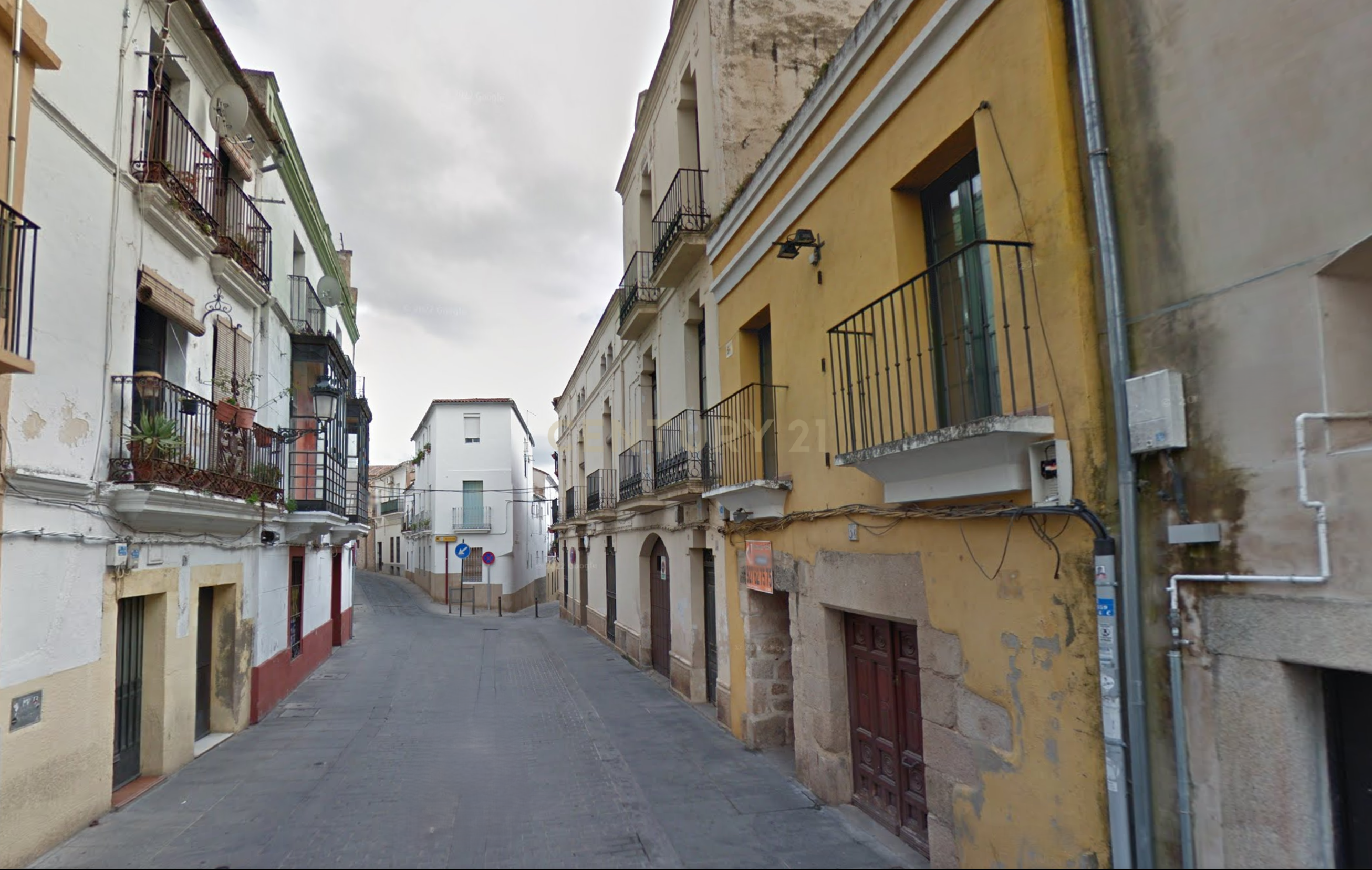 Exterior view of Building for sale in Cáceres Capital