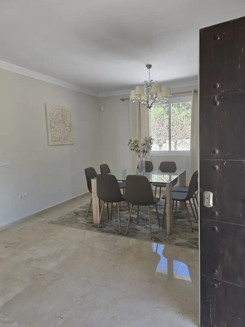Esszimmer von Haus oder Chalet zur Miete in Mijas mit Klimaanlage, Heizung und Privatgarten