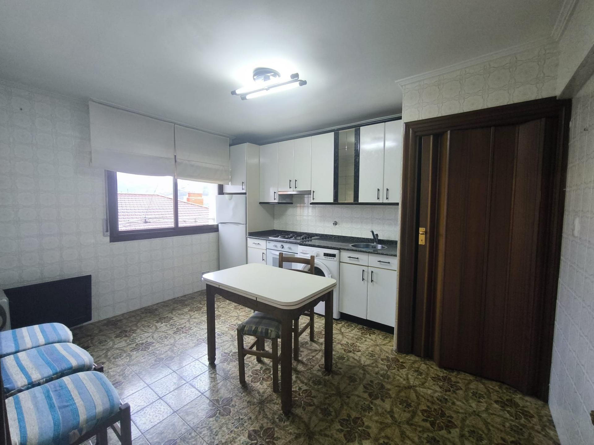 Cuina de Pis en venda en Barakaldo  amb Calefacció