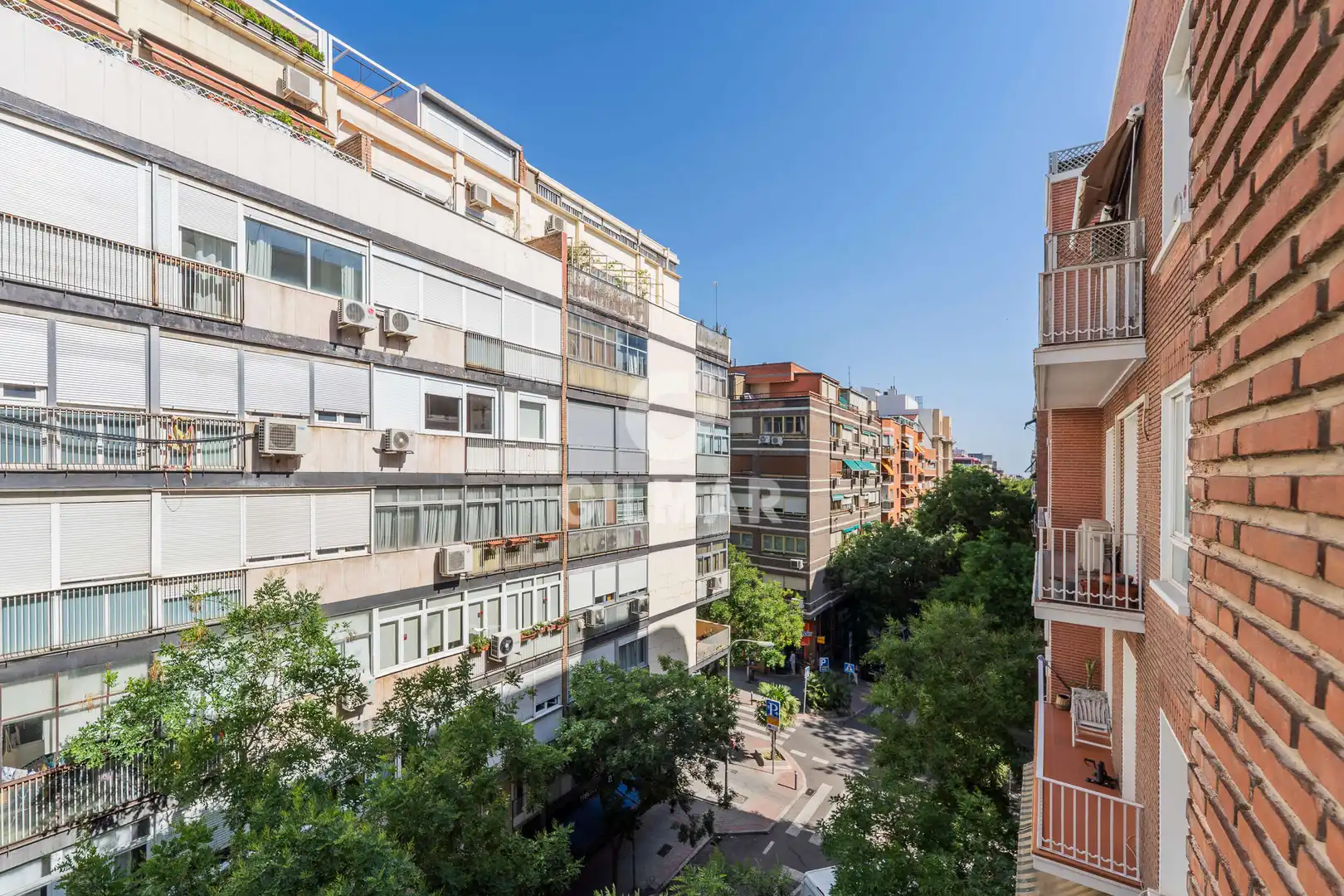 Vista exterior de Piso en venta en Madrid con Calefacción y Trastero