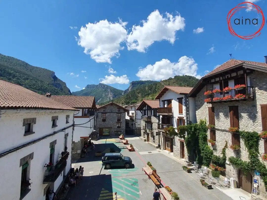 Vista exterior de Casa o chalet en venta en Burgui / Burgi con Balcón