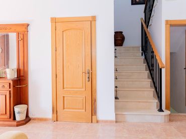 House with balcony for sale in Cuevas Bajas