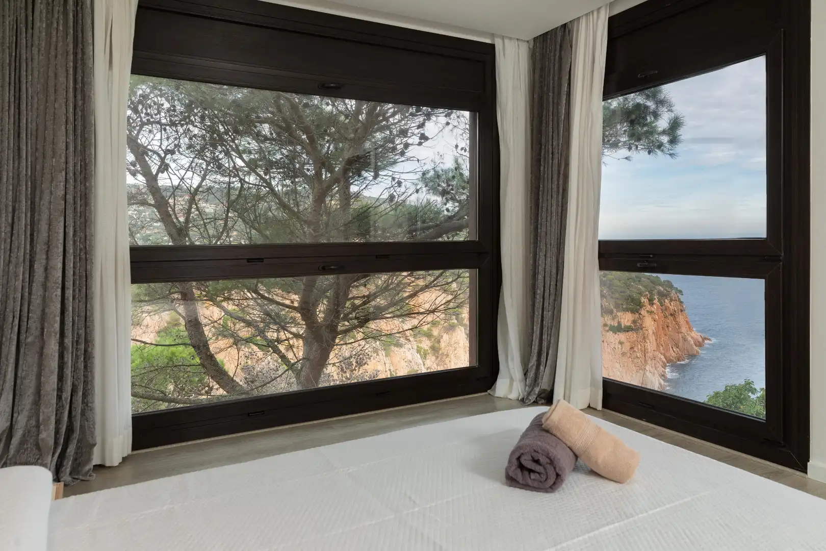 Bedroom of Houses for sale in Begur  with Air Conditioner, Heating and Private garden
