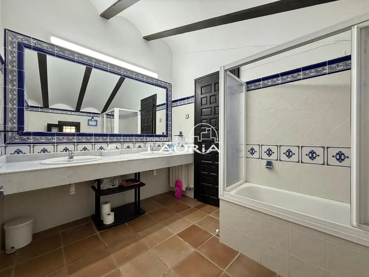 Baño de Finca rústica en venta en Teruel con Calefacción, Jardín privado y Terraza