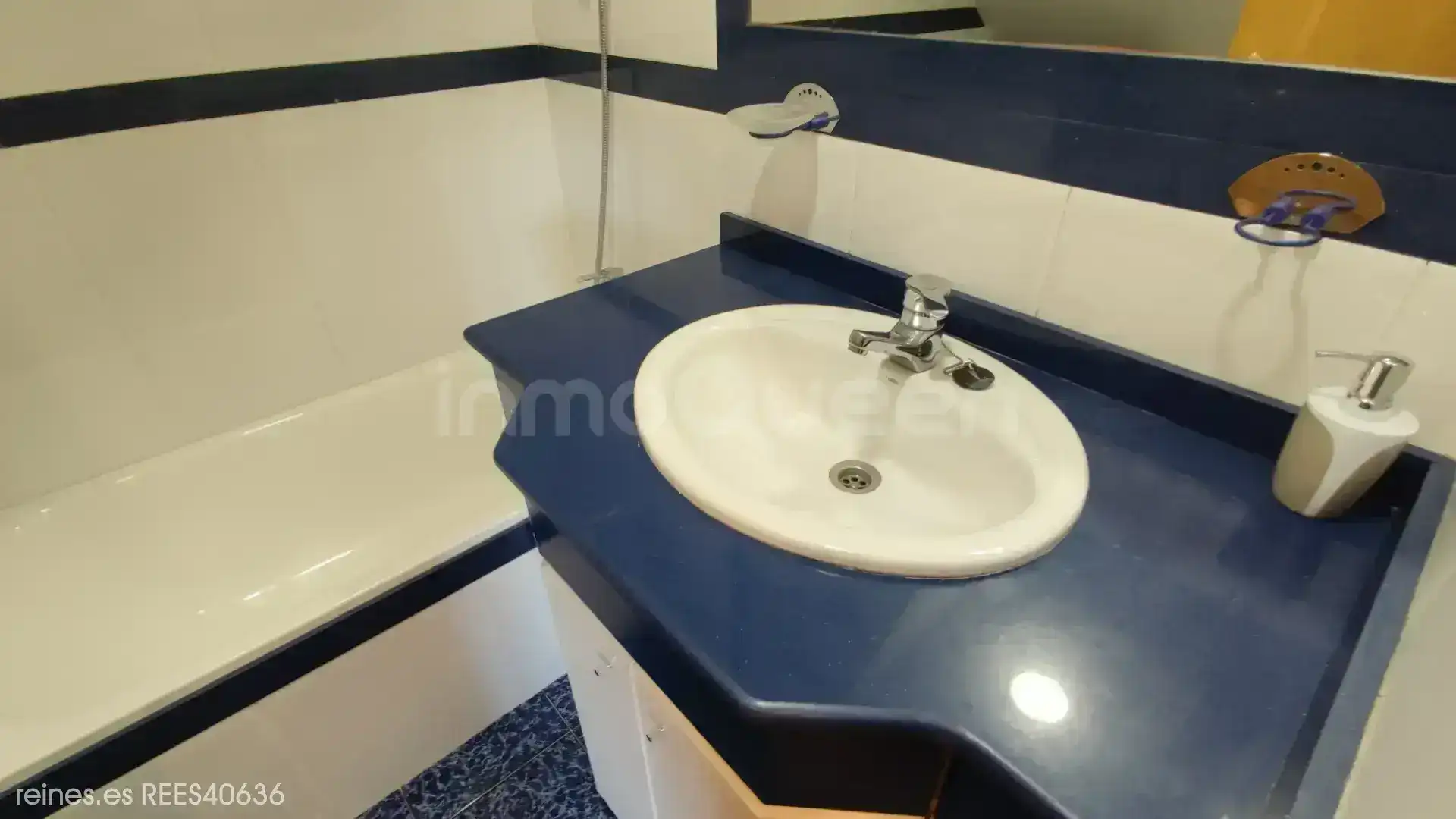 Baño de Dúplex en venta en Piélagos con Calefacción, Terraza y Amueblado
