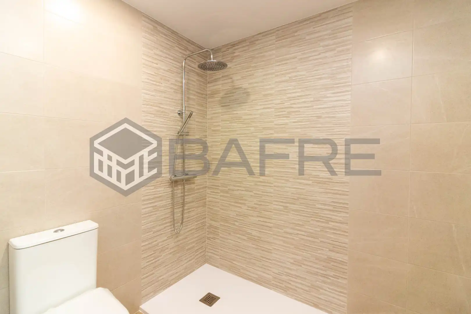 Baño de Piso en venta en Madrid con Calefacción