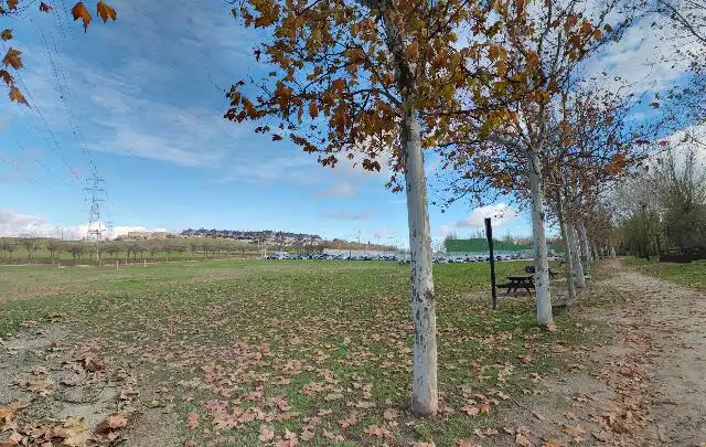 Vista exterior de Piso en venta en Moraleja de Enmedio