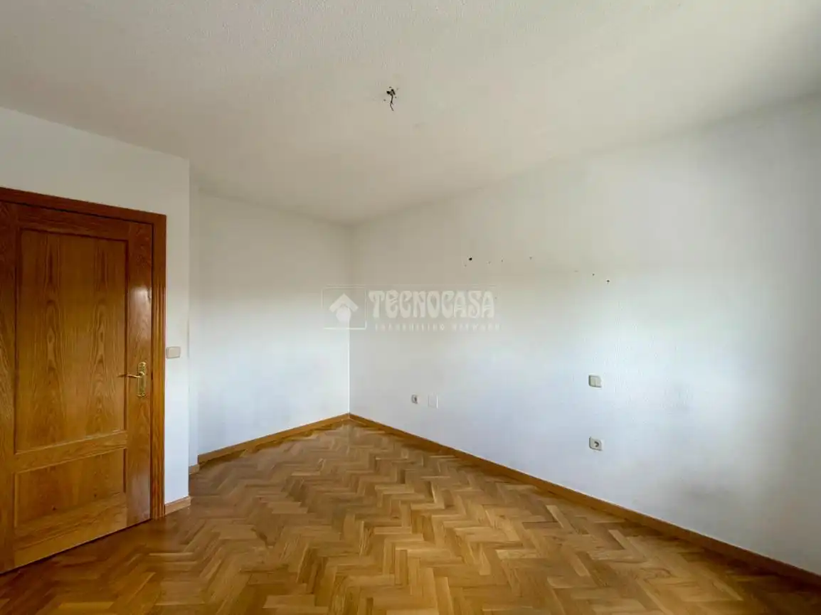 Bedroom of Detached homes for sale in Azuqueca de Henares