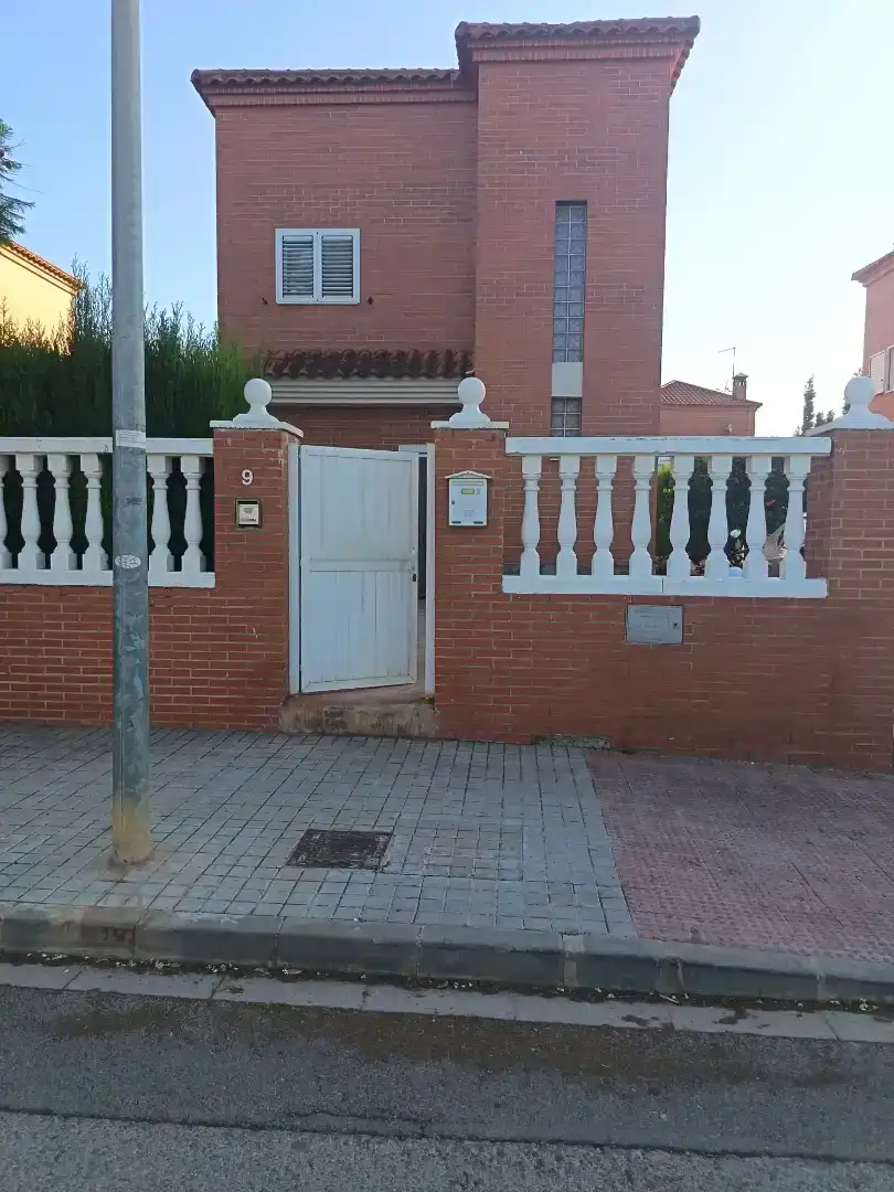 Vista exterior de Casa o xalet en venda en Moncada