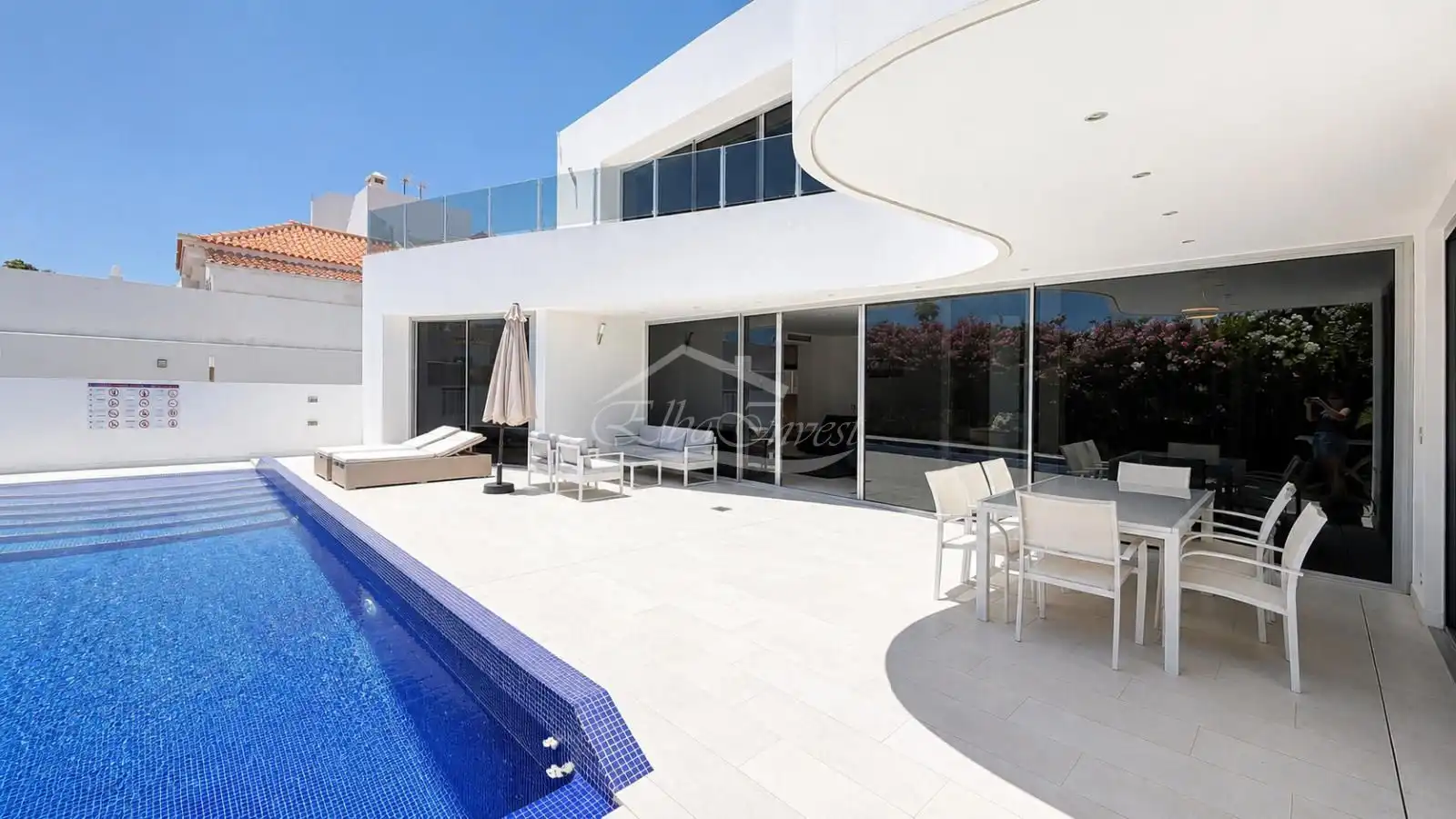 Chalet con piscina en venta en Las Bajas, imagen 2