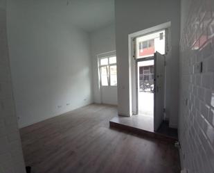 Flat for sale in  Madrid Capital  with Heating