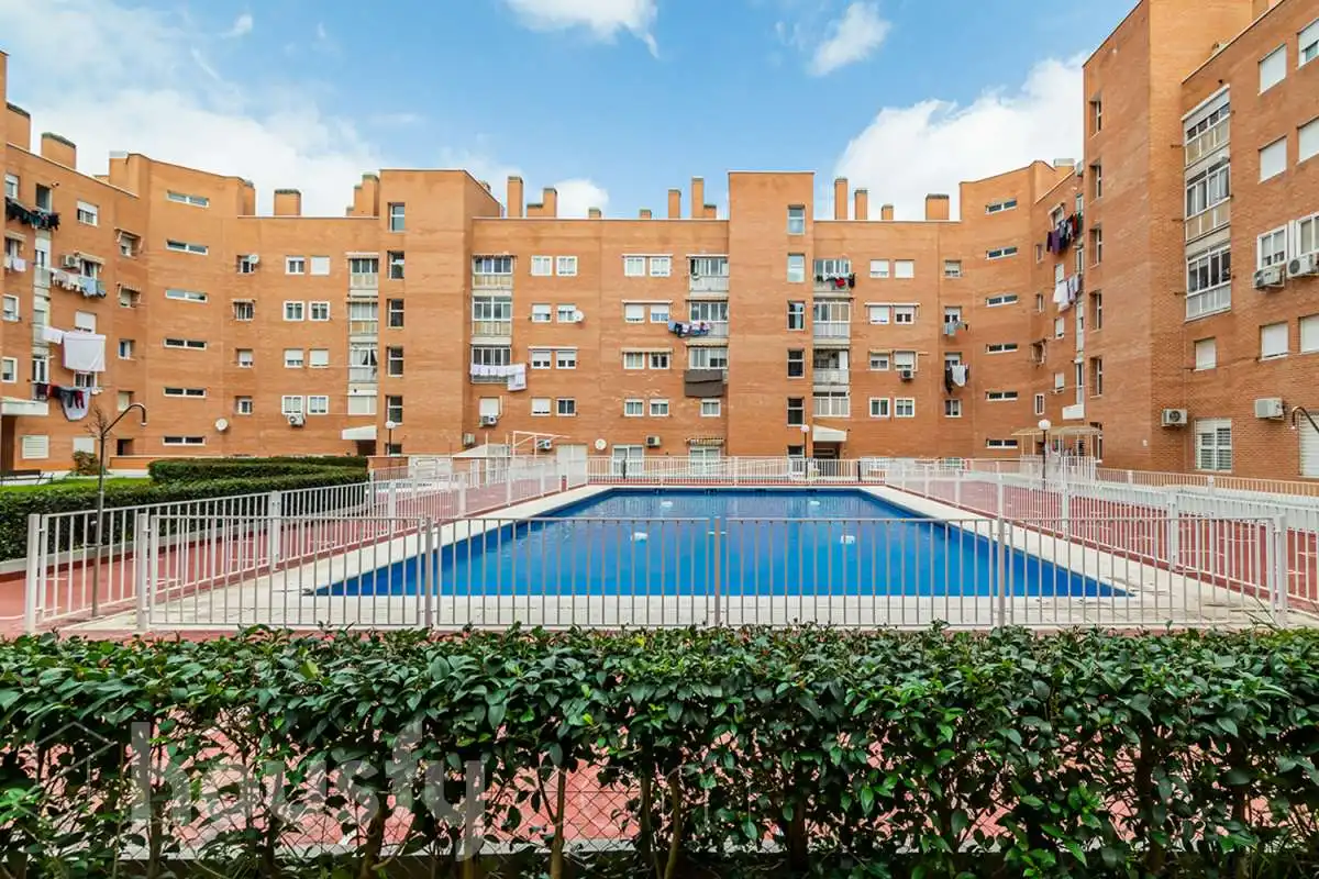 Flat for rent in Calle Río Estenilla, Santa María de Benquerencia