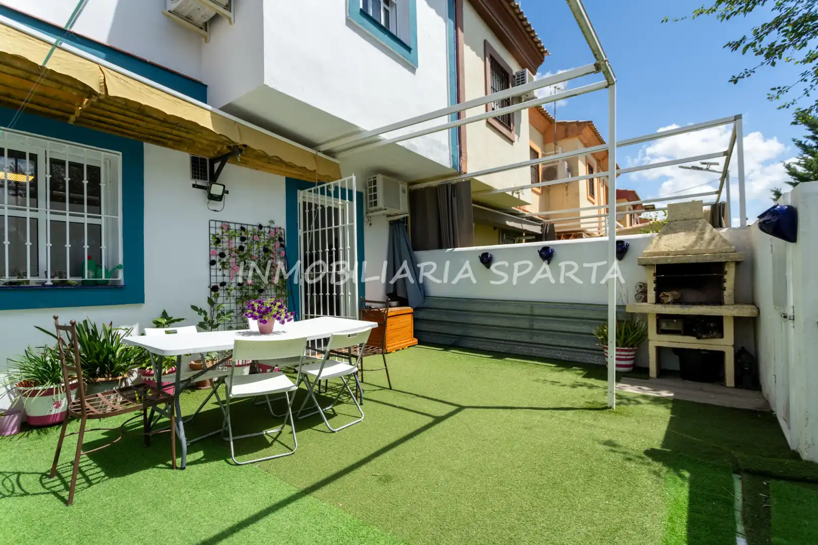 Terrace of Detached homes for sale in Espartinas  with Air Conditioner and Heating