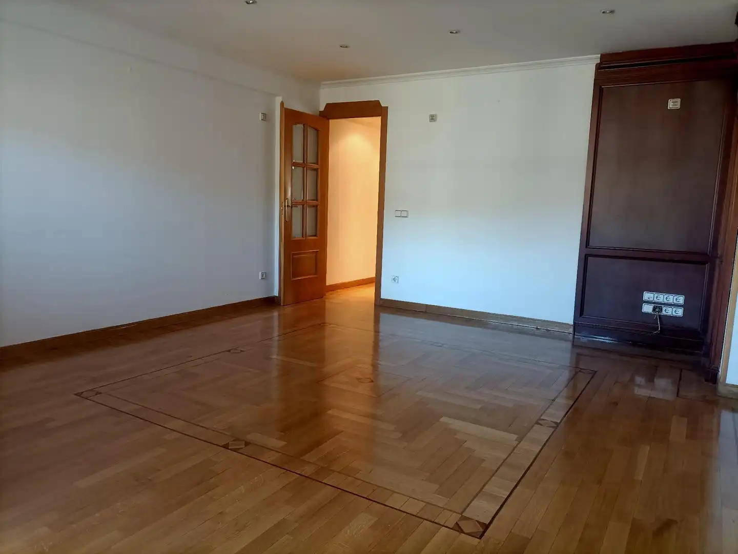 Living room of Flat for sale in Valdemoro  with Air Conditioner, Heating and Parquet flooring