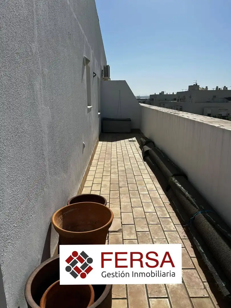 Àtic amb piscina de lloguer a El Juncal - Vallealto, imagen 30