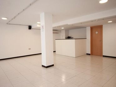 Local commercial à louer à Montcada Centre - La Ribera