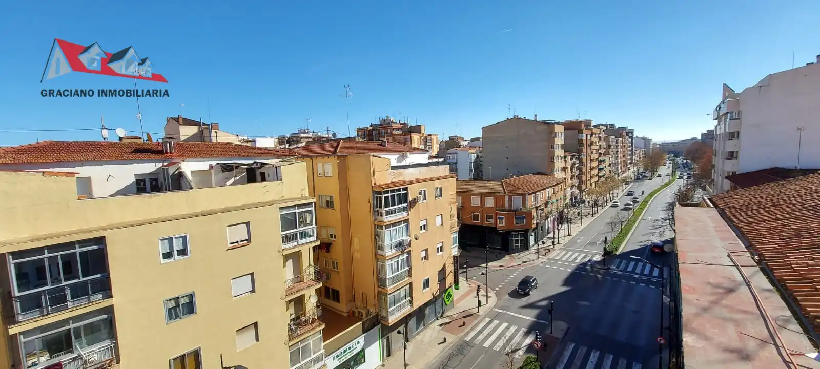 Vista exterior de Pis en venda en Albacete amb Calefacció i Balcó
