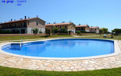 Piscina de Casa adosada en venda en L'Estartit amb Terrassa i Piscina