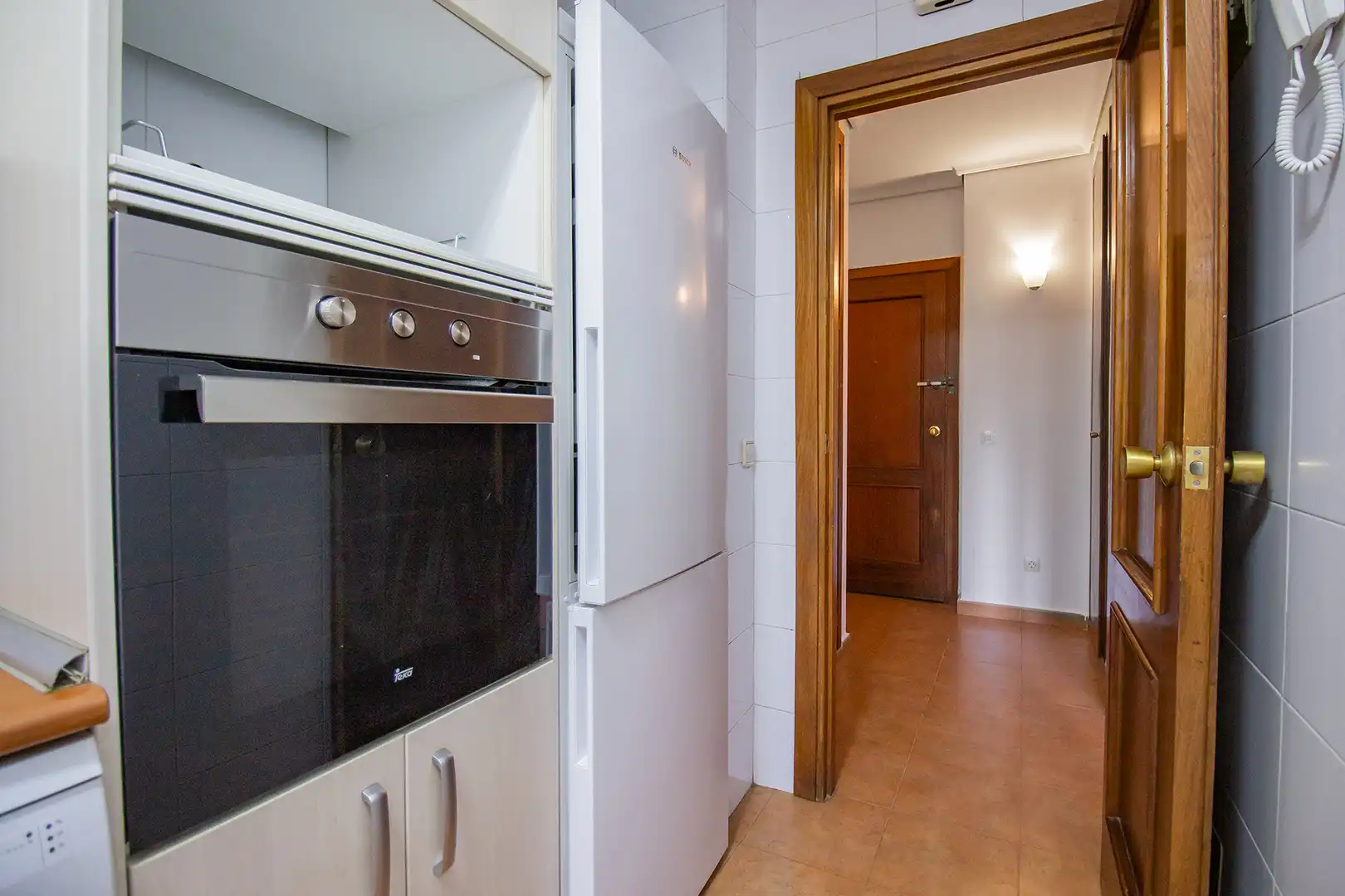 Cocina de Piso de alquiler en Madrid con Terraza, Se aceptan mascotas y Piscina comunitaria