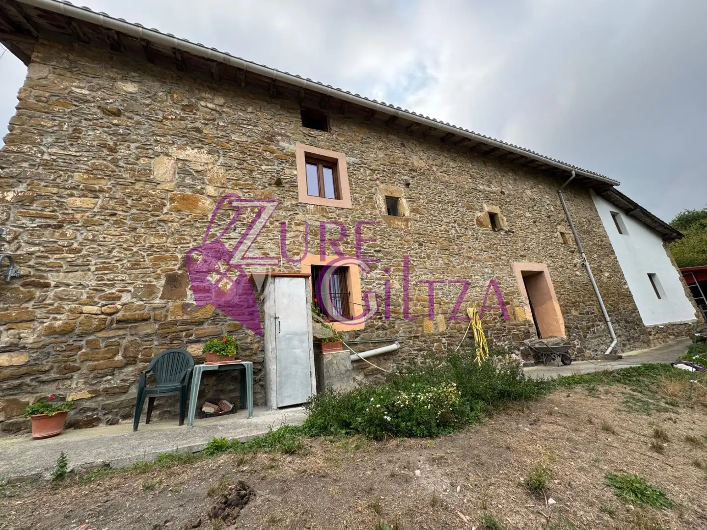 Casa rústica amb jardí en venda a Mallabia, imagen 2