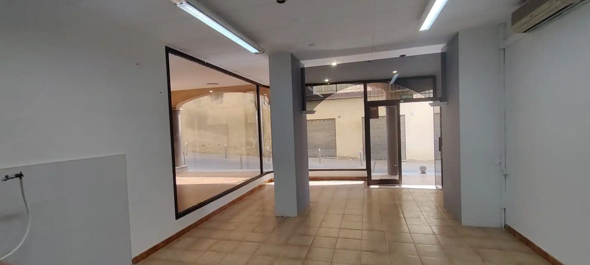 Business premises for sale in Poble, imagen 7