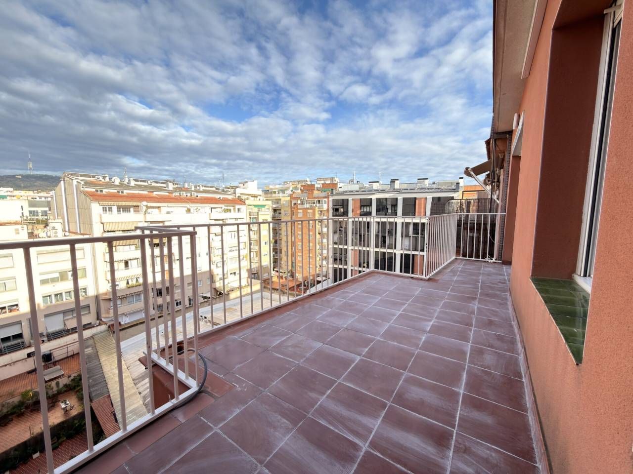 Terrassa de Àtic de lloguer en  Barcelona Capital amb Aire condicionat i Terrassa