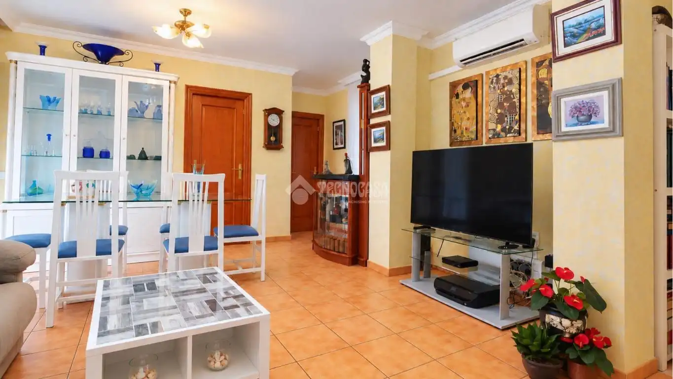 Casa aparellada en venda a Suroeste, imagen 6