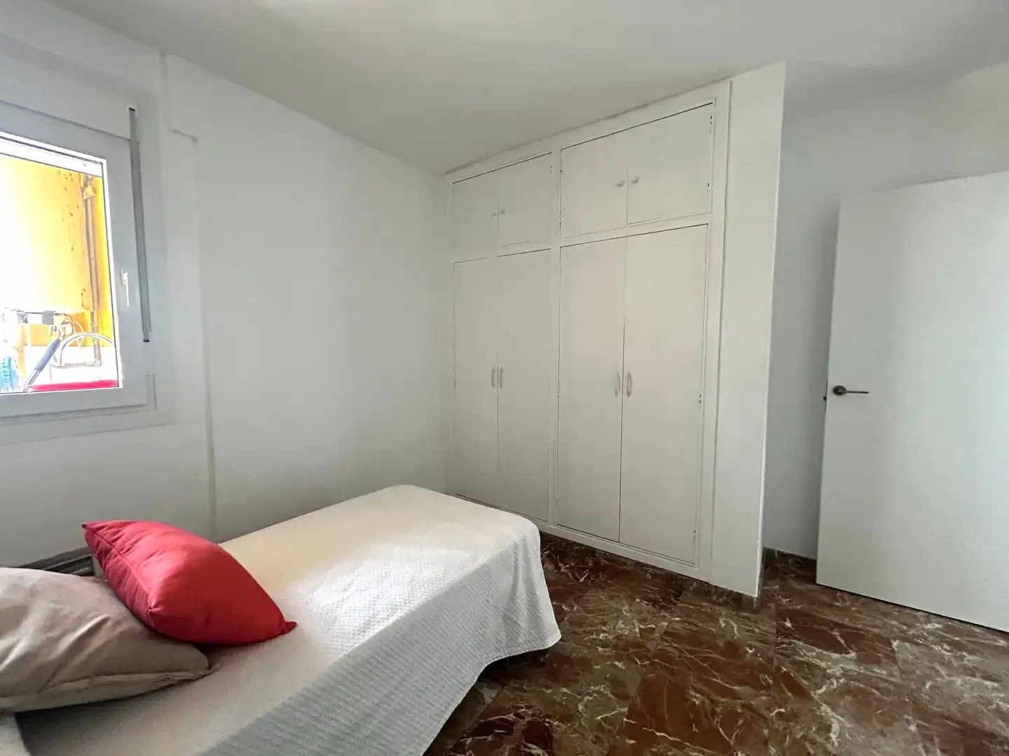 Habitación de Apartamento de alquiler en Fuengirola