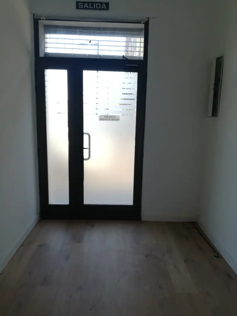 Business premises to rent in Calle de Llano Ponte, imagen 4