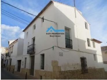Maison rustique avec balcon à vendre à La Nucia Pueblo
