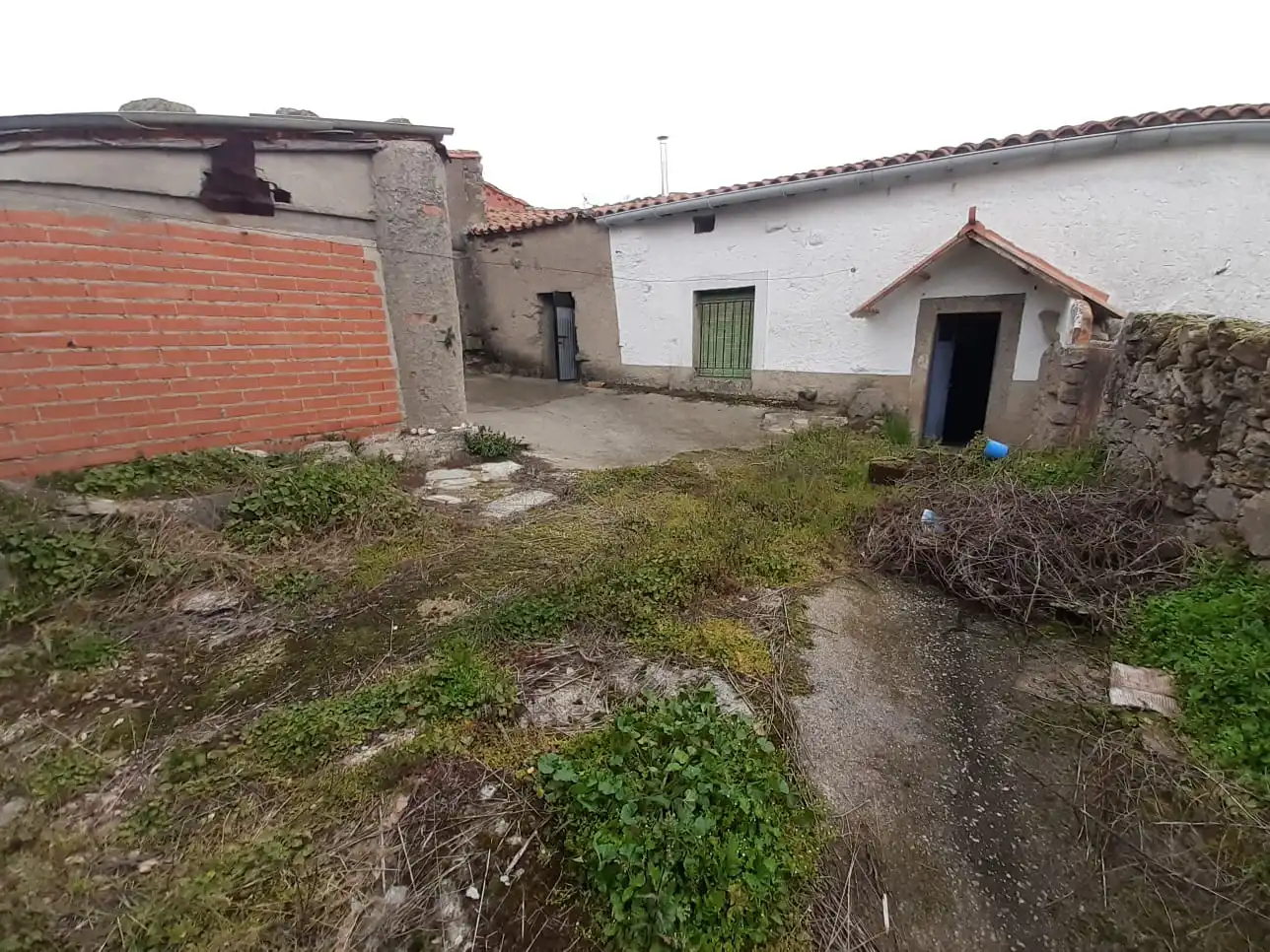 Houses for sale in Almeida de Sayago
