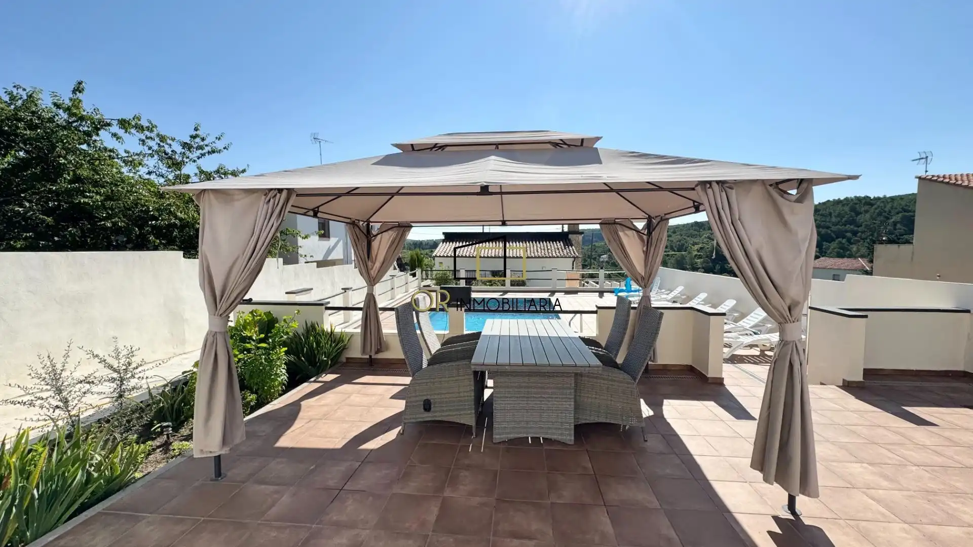 Houses for sale in Pontons