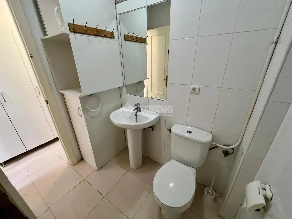 Local comercial de lloguer a Núcleo urbano, imagen 11