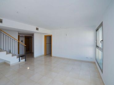 Pis amb piscina en venda a Campoamor - Altozano