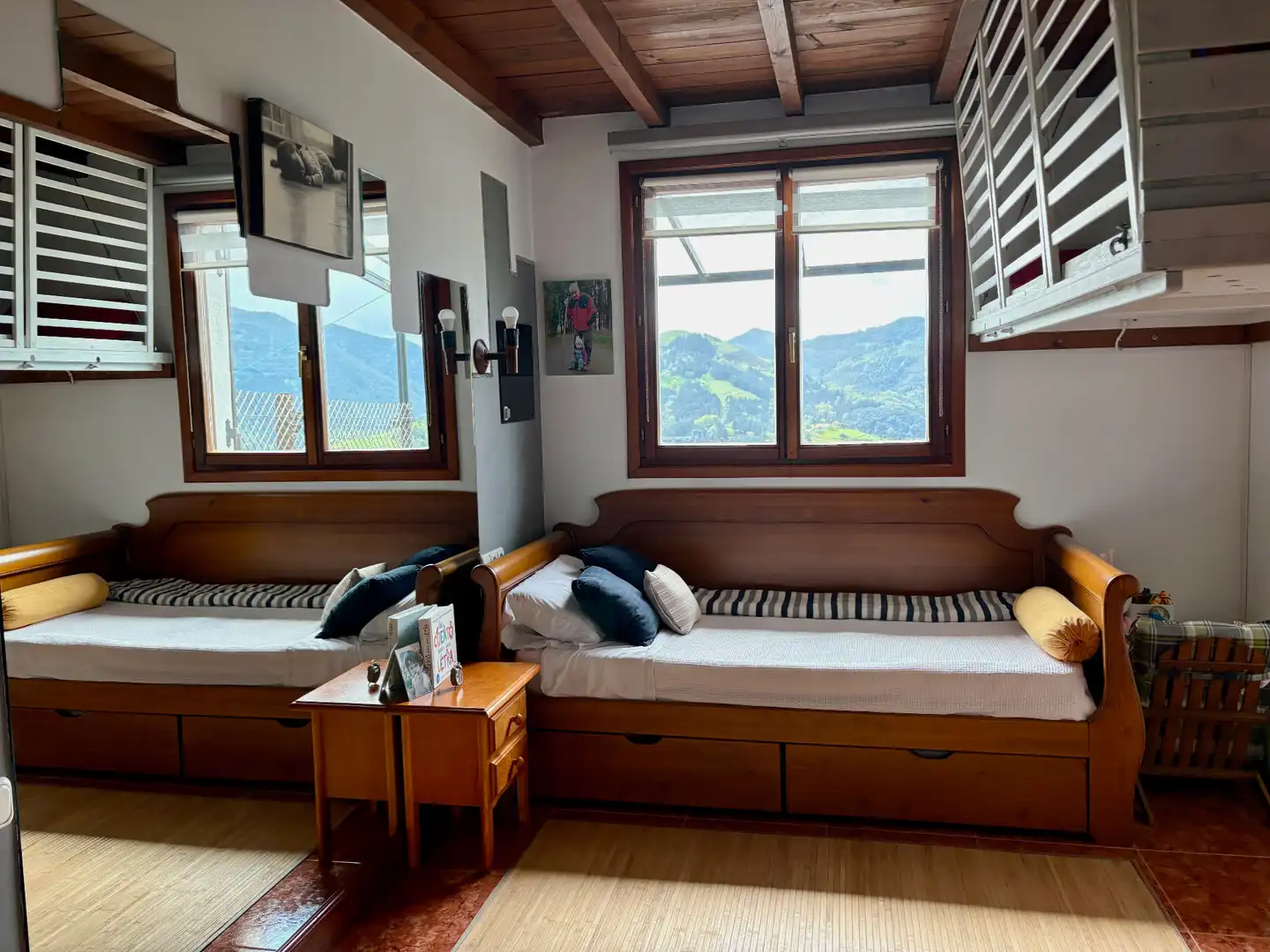 Dormitori de Casa o xalet en venda en Mutriku amb Jardí privat, Piscina i Moblat