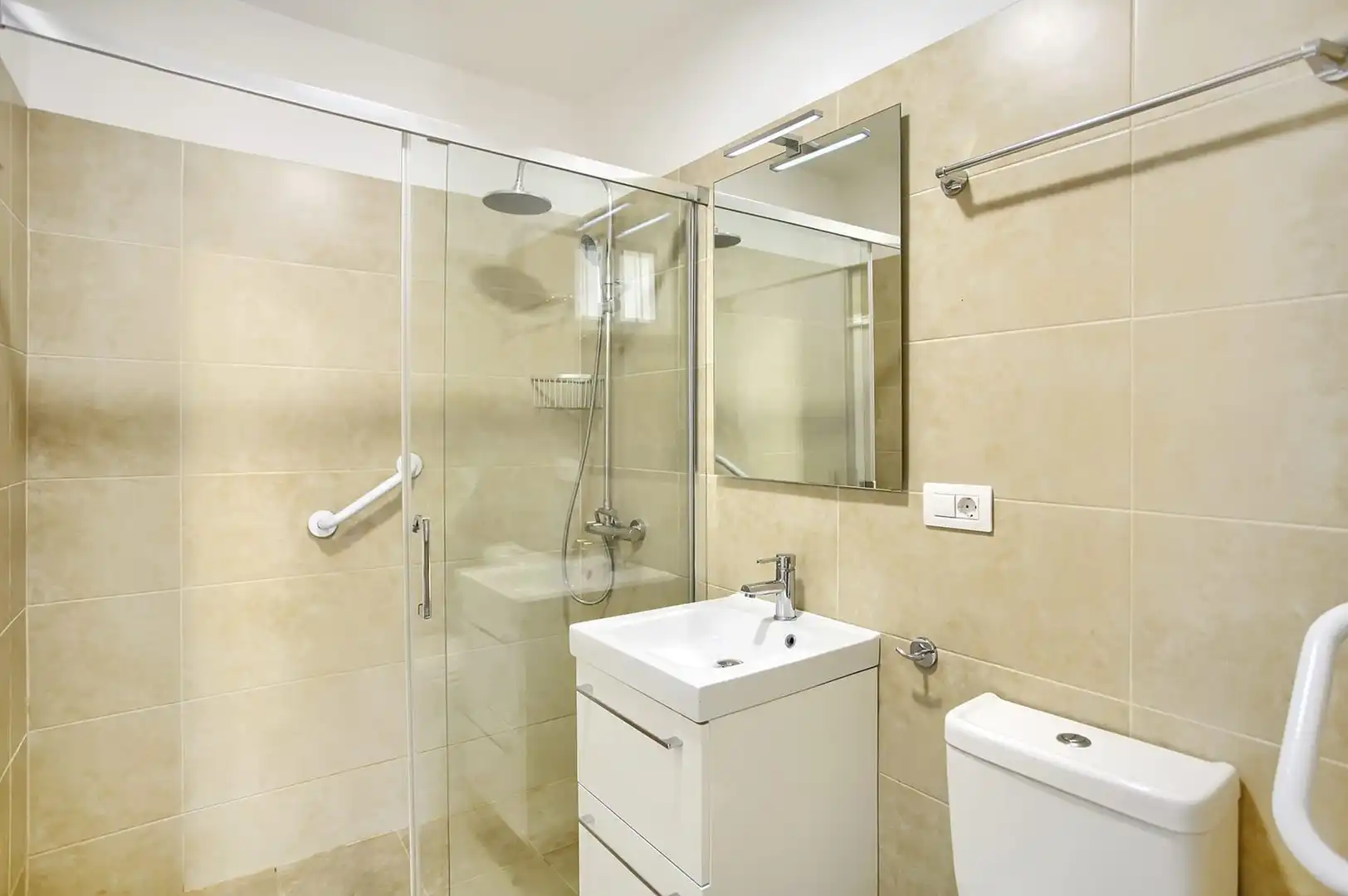 Badezimmer von Wohnung zum Verkauf in Arona mit Terrasse