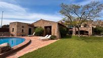 Jardí de Finca rústica en venda en Viladamat amb Jardí privat, Terrassa i Piscina