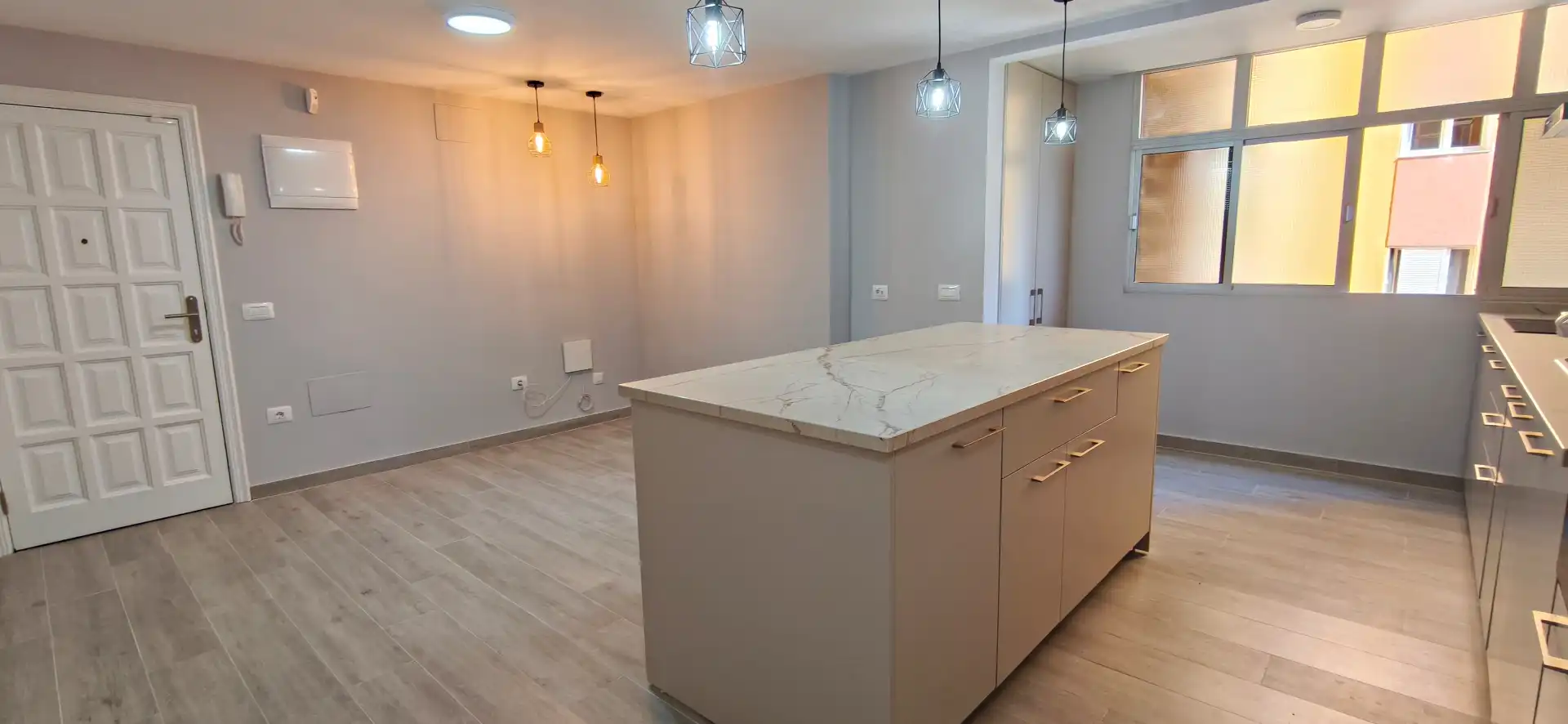 Kitchen of Flat for rent in Santa Cruz de Tenerife  with Oven, Washing machine and Microwave