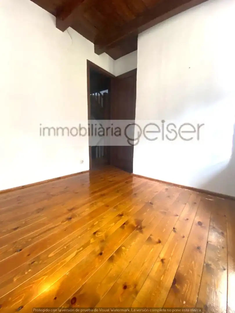 Vista exterior de Dúplex en venta en Ordino con Calefacción, Parquet y Terraza