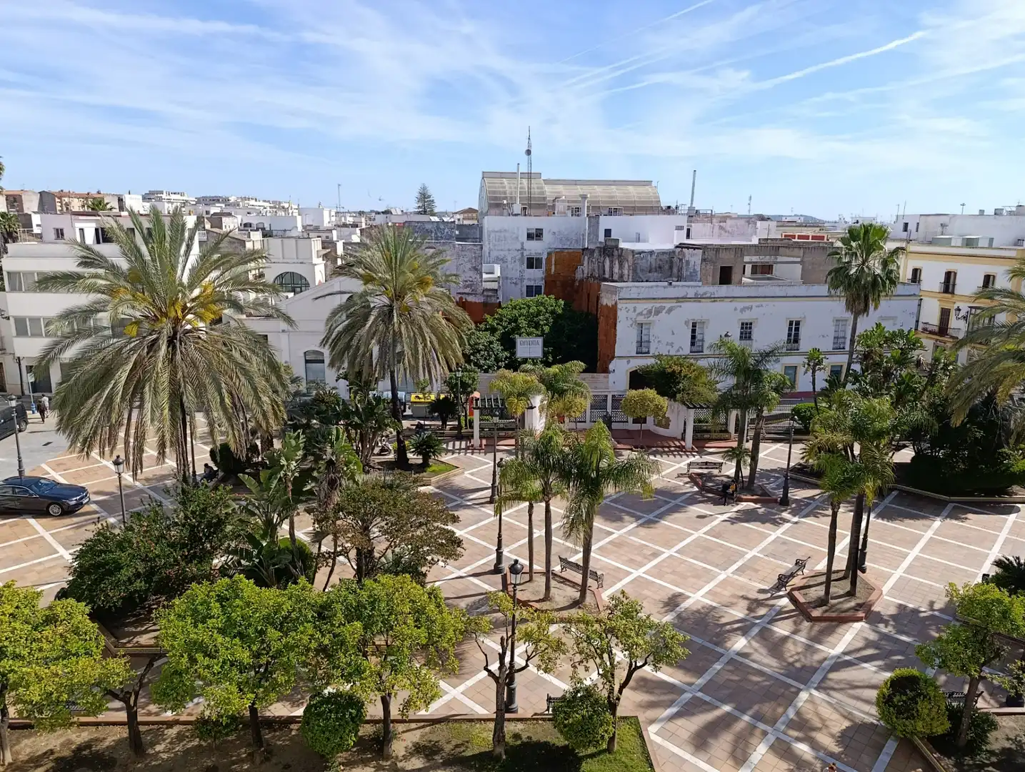 Vista exterior de Pis en venda en El Puerto de Santa María amb Aire condicionat i Balcó