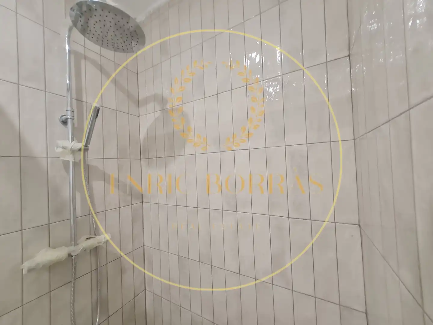 Bany de Pis en venda en Casserres amb Calefacció, Parquet i Terrassa