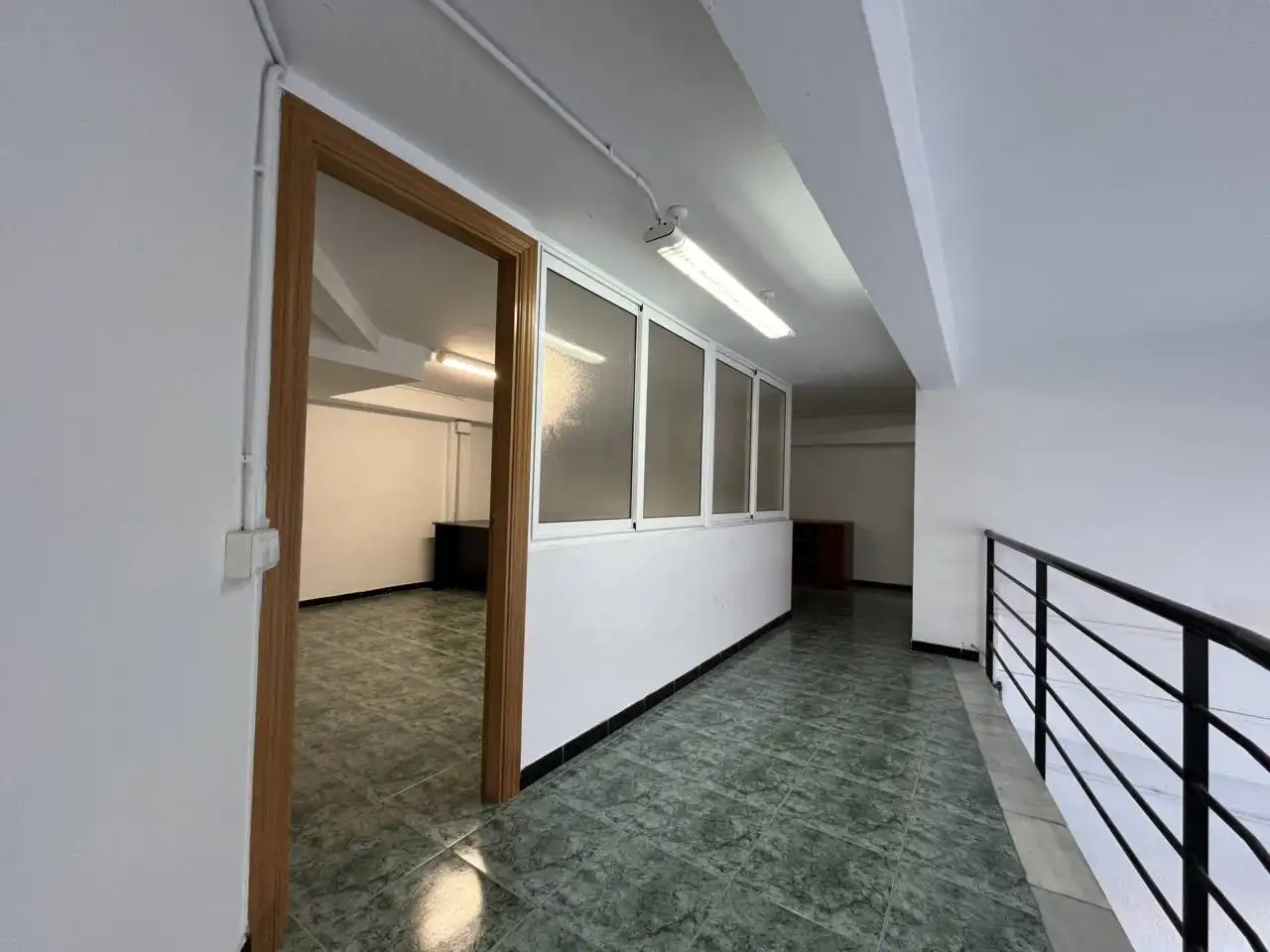 Local de alquiler en Avenida Anselm de Riu, 38, Singuerlín