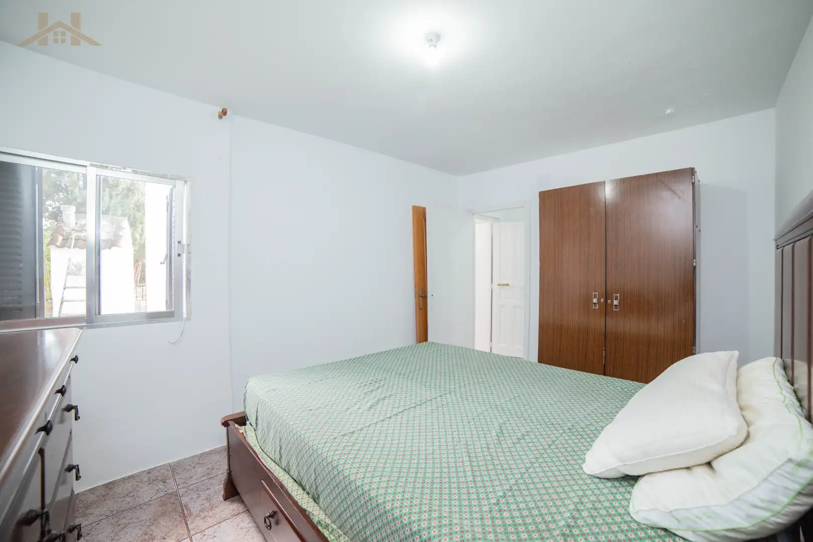 Dormitori de Casa o xalet en venda en Yeles amb Calefacció, Jardí privat i Terrassa