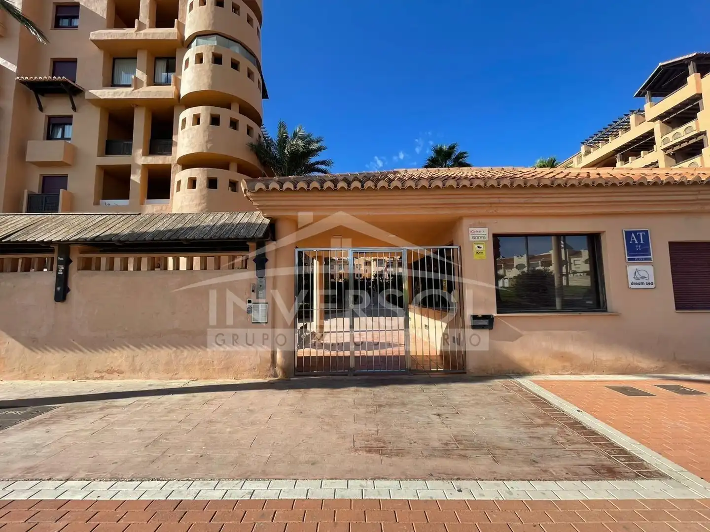 Vista exterior de Planta baja en venta en El Ejido con Aire acondicionado, Calefacción y Parquet